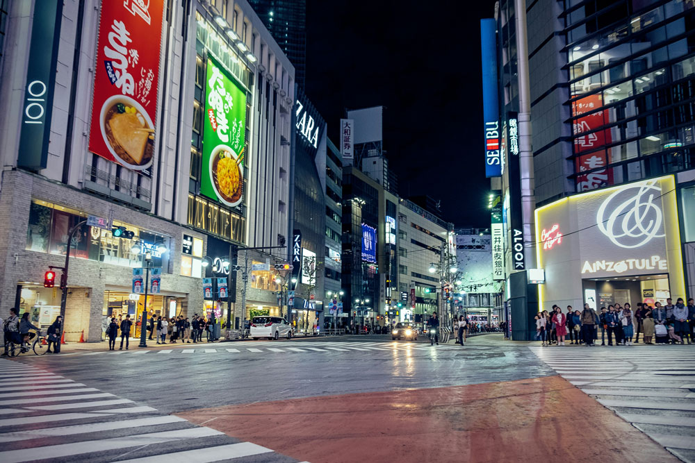 Photoshopの生成塗りつぶしで人物を消した写真
